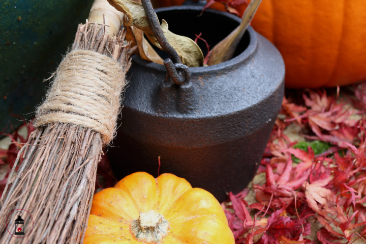scopa di Halloween